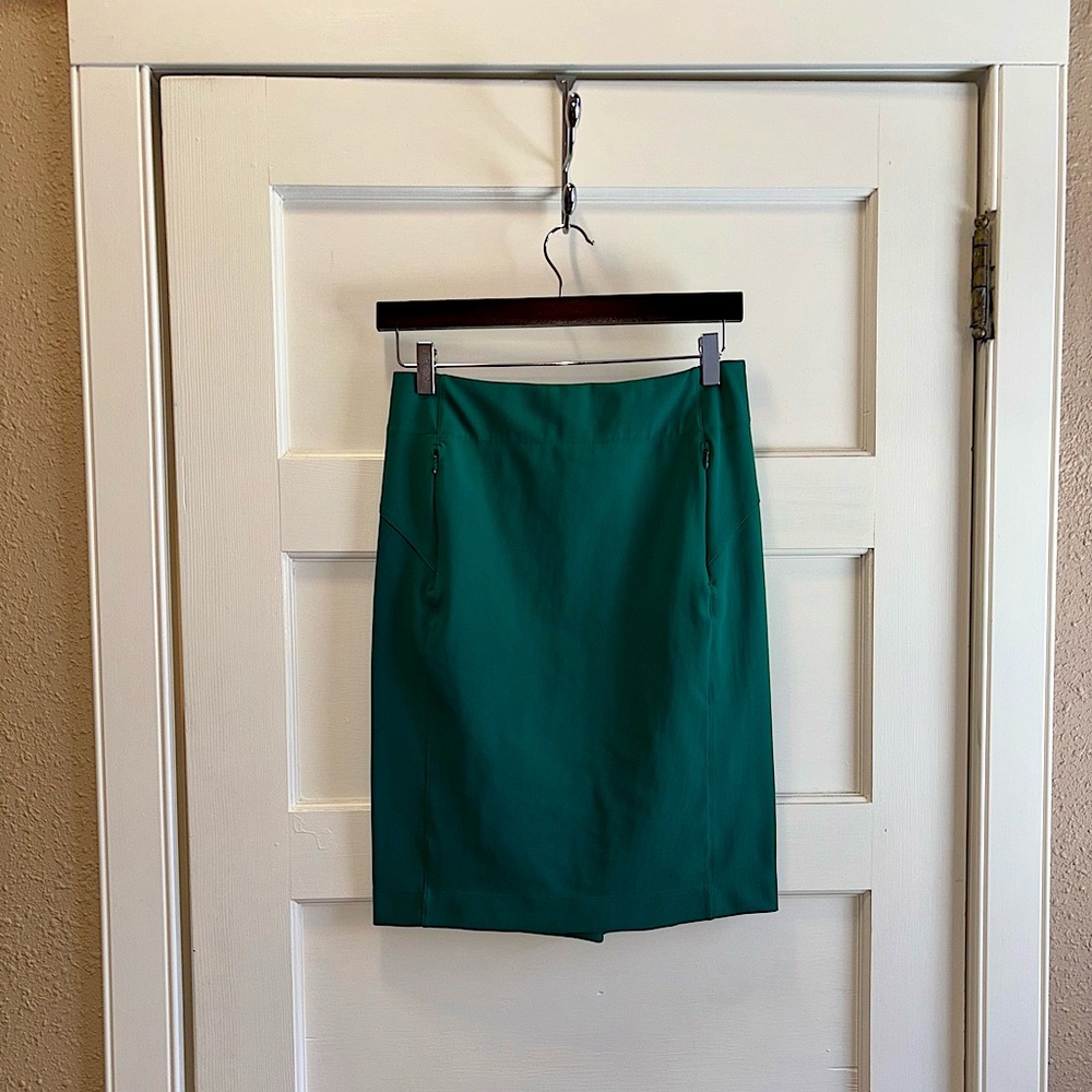 Lululemon & Go ‘til Dawn Skirt Sz 6
